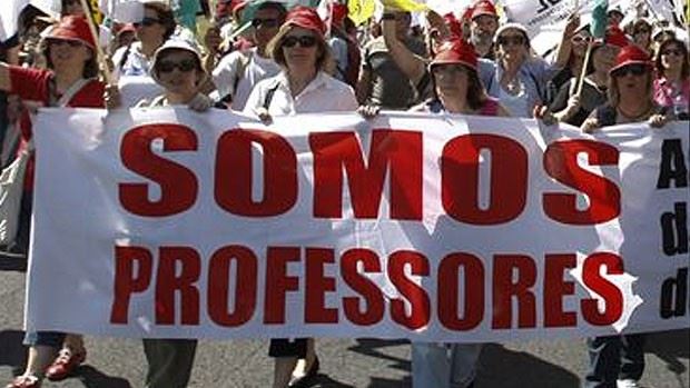 Professores desempregados querem reunião com Provedor de Justiça